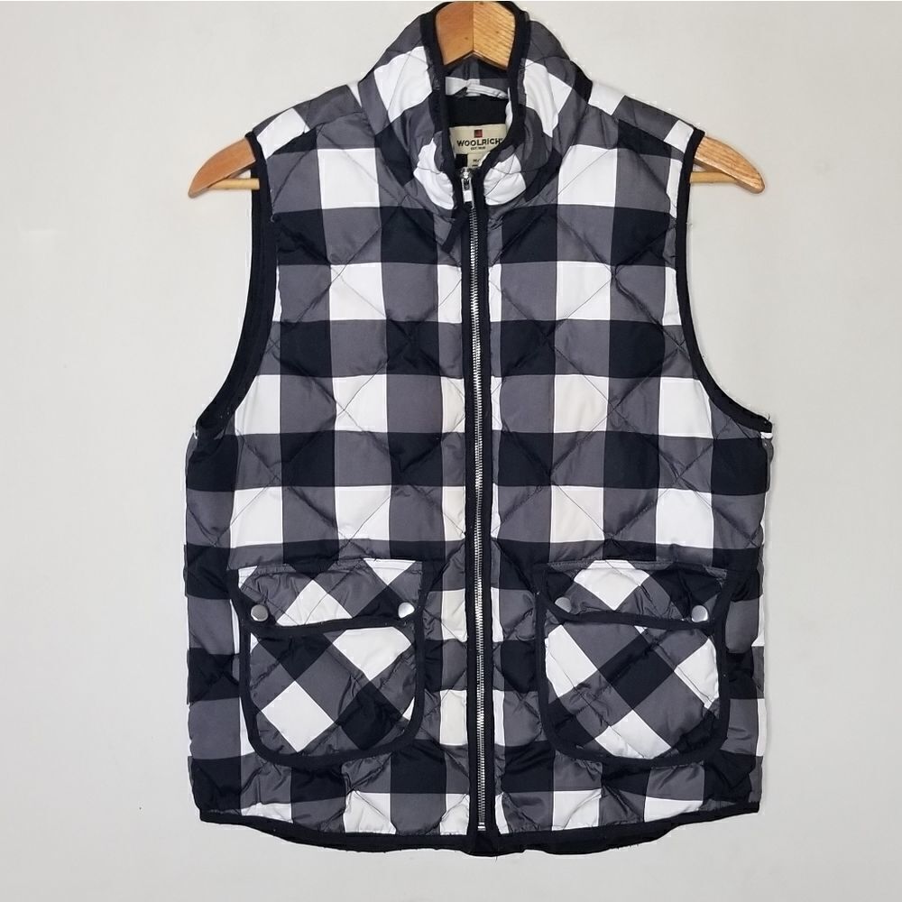Woolrich buffalo check vest Women's size medium down filled